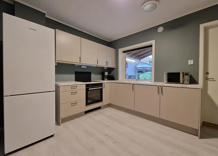 4 Bedroom - Perfect For Companies - Everything Included! Apartment