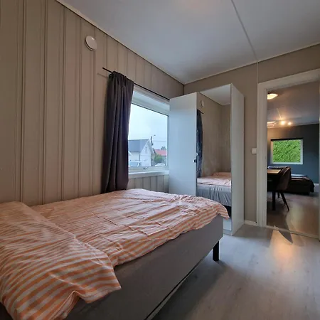 4 Bedroom - Perfect For Companies - Everything Included! *