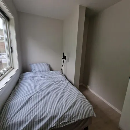 4 Bedroom - Perfect For Companies - Everything Included! * Porsgrunn